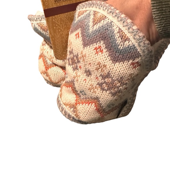 Muk Luks Women's Slippers Ghost Fairisle, Medium 7-8 - Picture 6 of 6